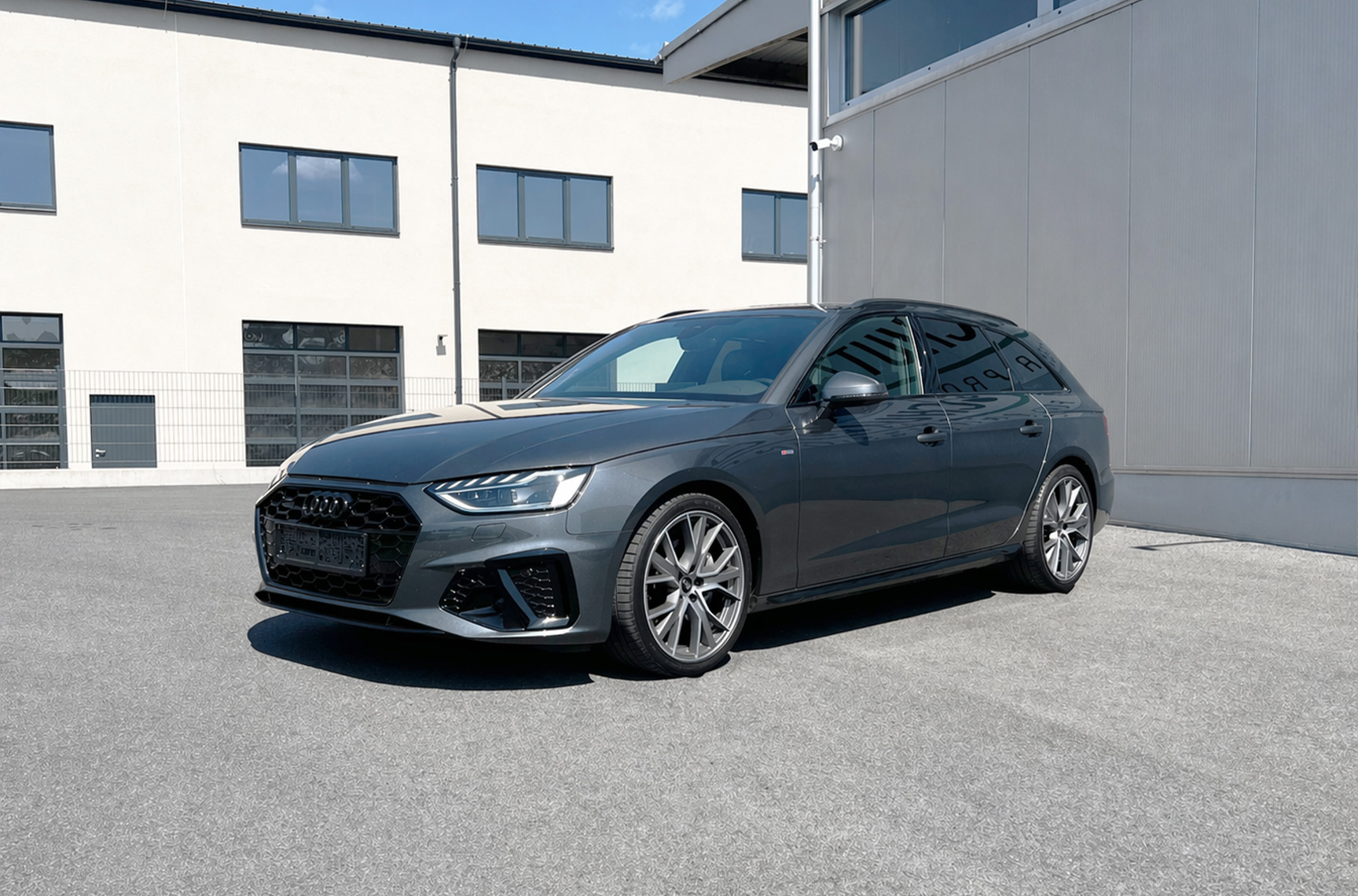 AUDI A4 B9 QUATTRO S-LINE MIETEN