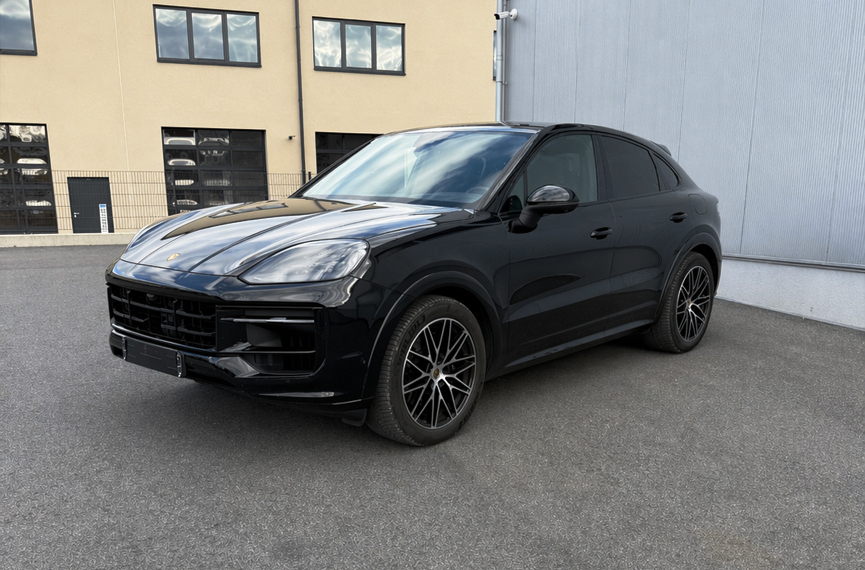 PORSCHE CAYENNE E-HYBRID COUPÉ MIETEN